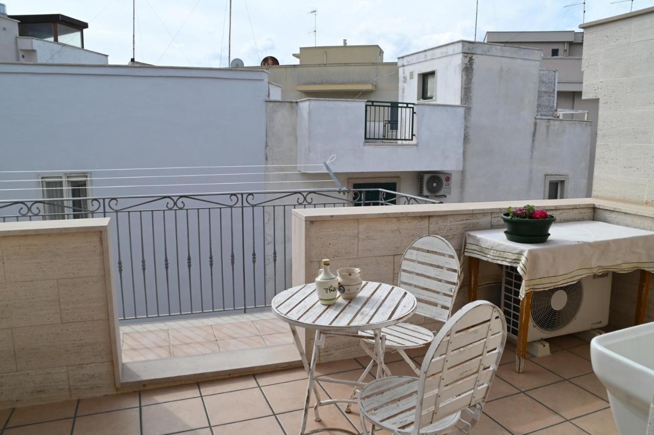 Gris - Puglia Mia Apartments Polignano a Mare Buitenkant foto